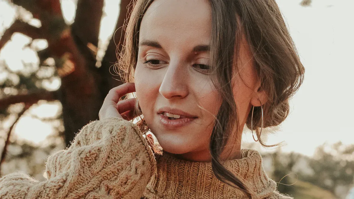 Sweater Features