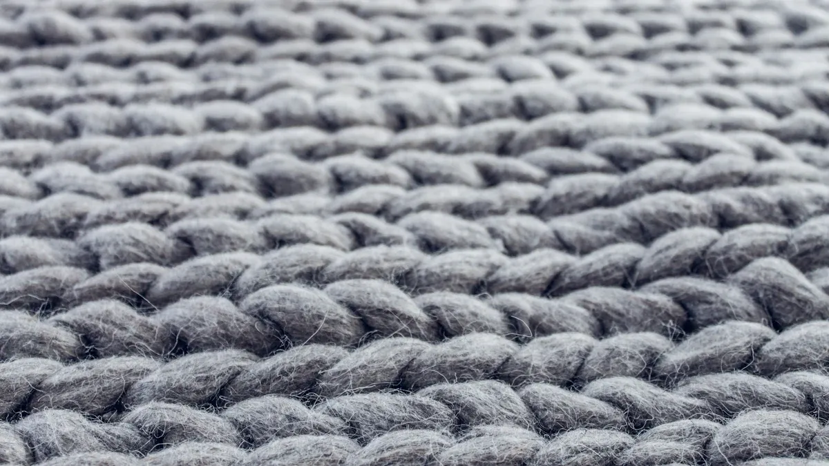 Top Dresden Custom Knitwear Factories for Quality Apparel