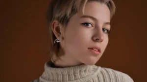 Find Your Perfect Sweater Neckline with This Easy Guide