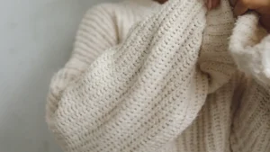 Top 10 Balloon Sleeve Chunky Knit Cardigans to Shop in 2025