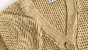 10 Must-Have Cable Knit V Neck Jumpers for Men in 2025