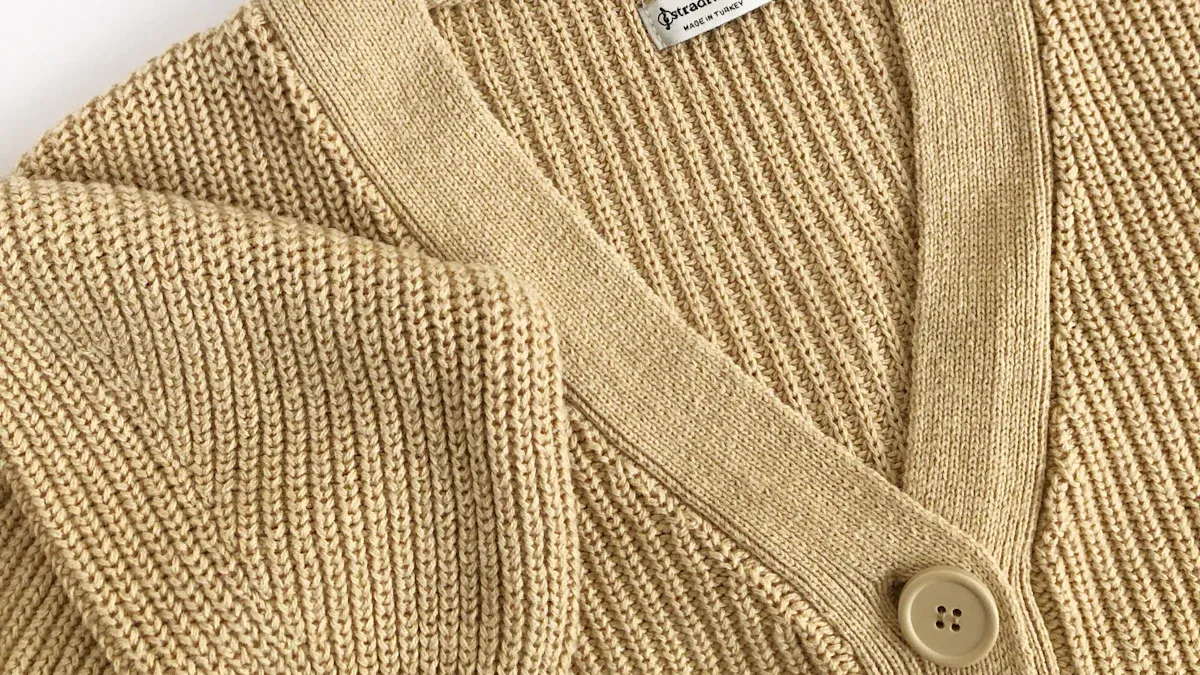 10 Must-Have Cable Knit V Neck Jumpers for Men in 2025