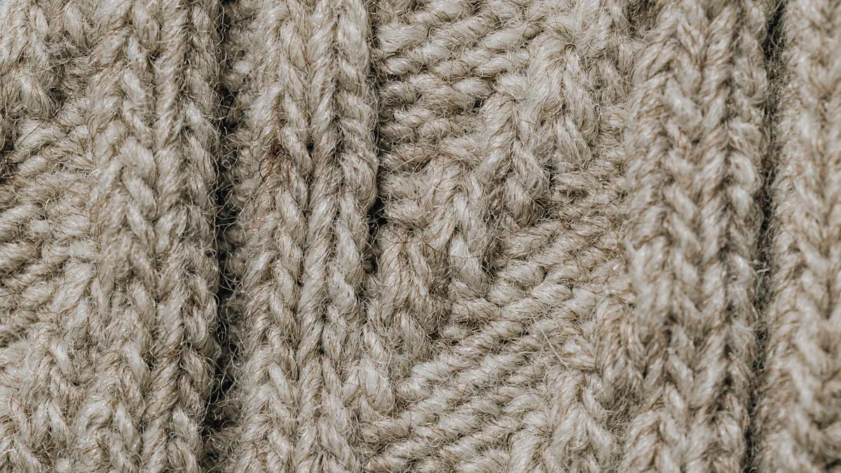Cashmere Cable-Knit Features