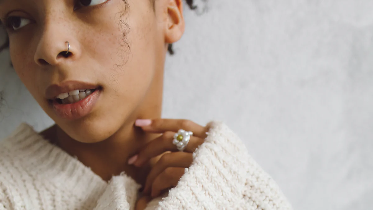 Why Pintuck Knitwear is a Timeless Detail for High-End Fashion Buyers