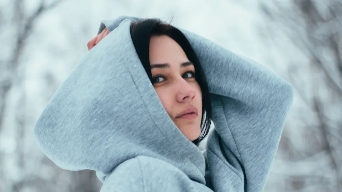 Hooded Cardigan Styling Tips